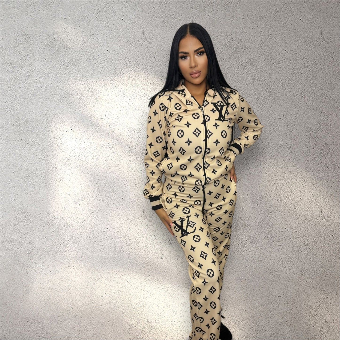 Trening LV logo crem