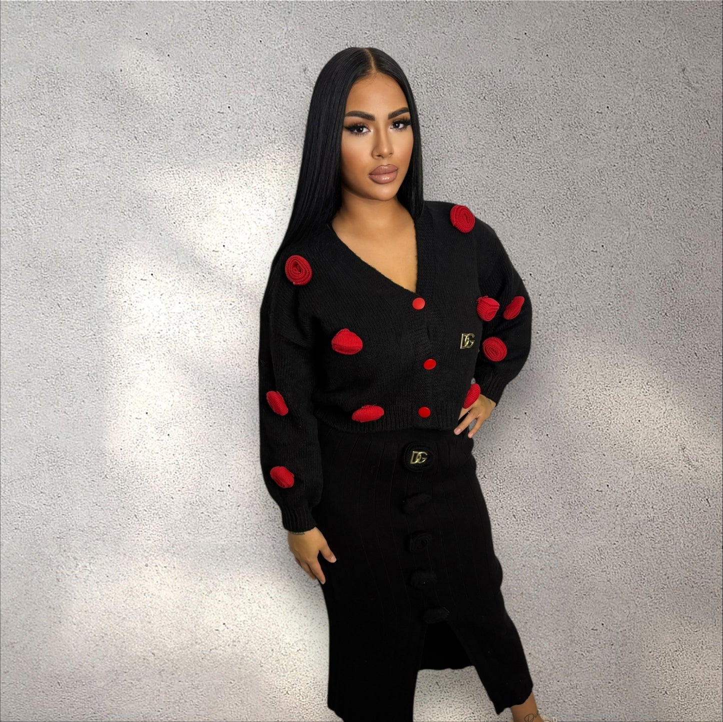 Compleu pulover trandafir negru cu baretă