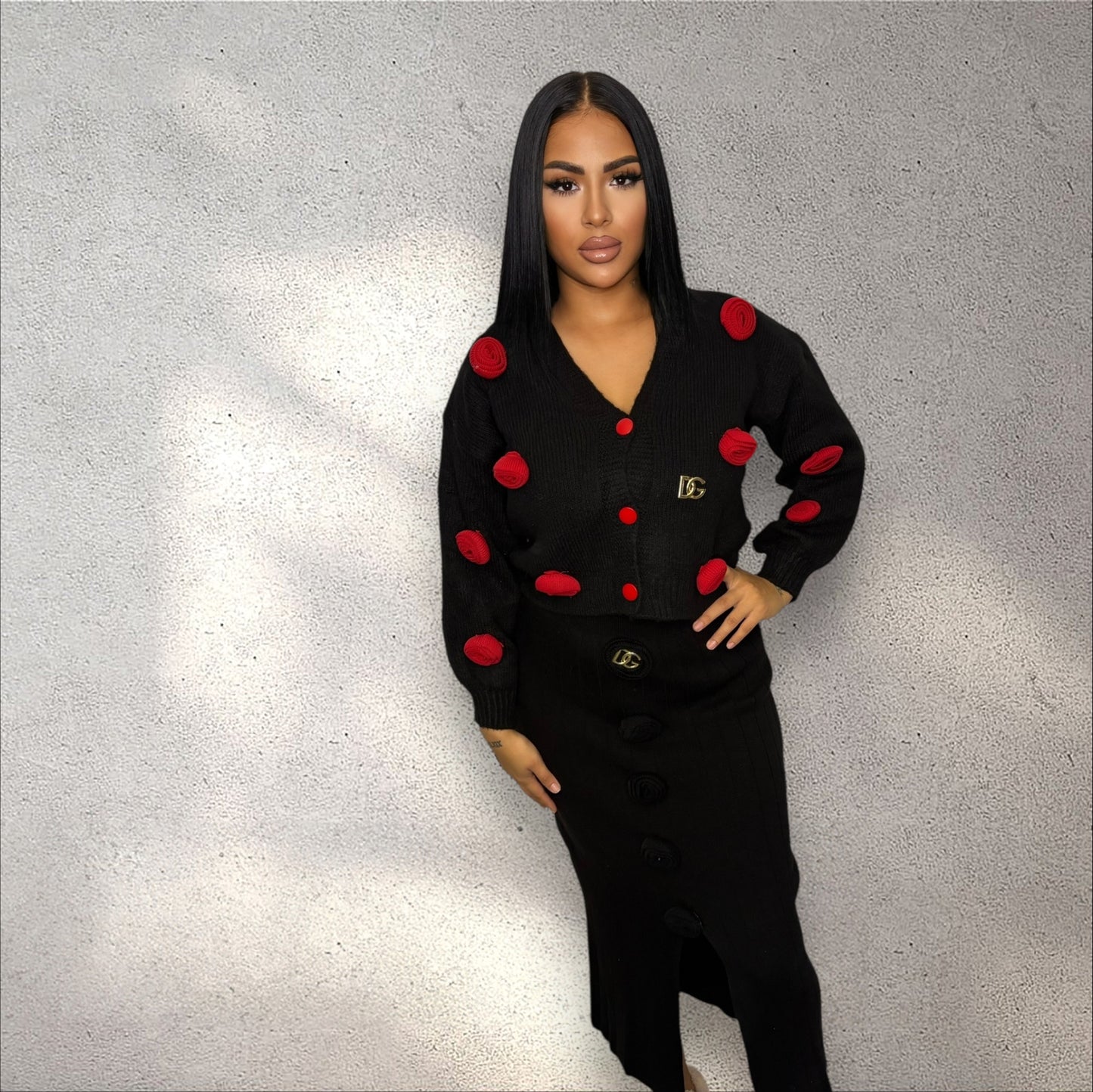 Compleu pulover trandafir negru cu baretă